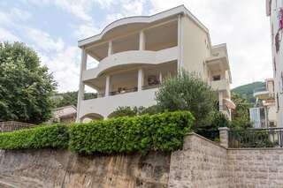 Гостевой дом Guesthouse Dapcevic Будва-0